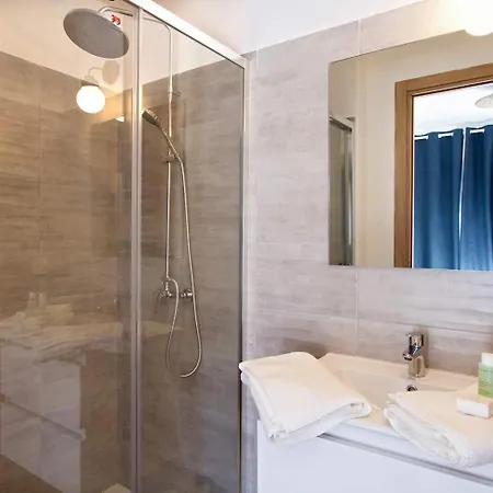 T3 8 Pers Terrasse Sud 30m Apartman